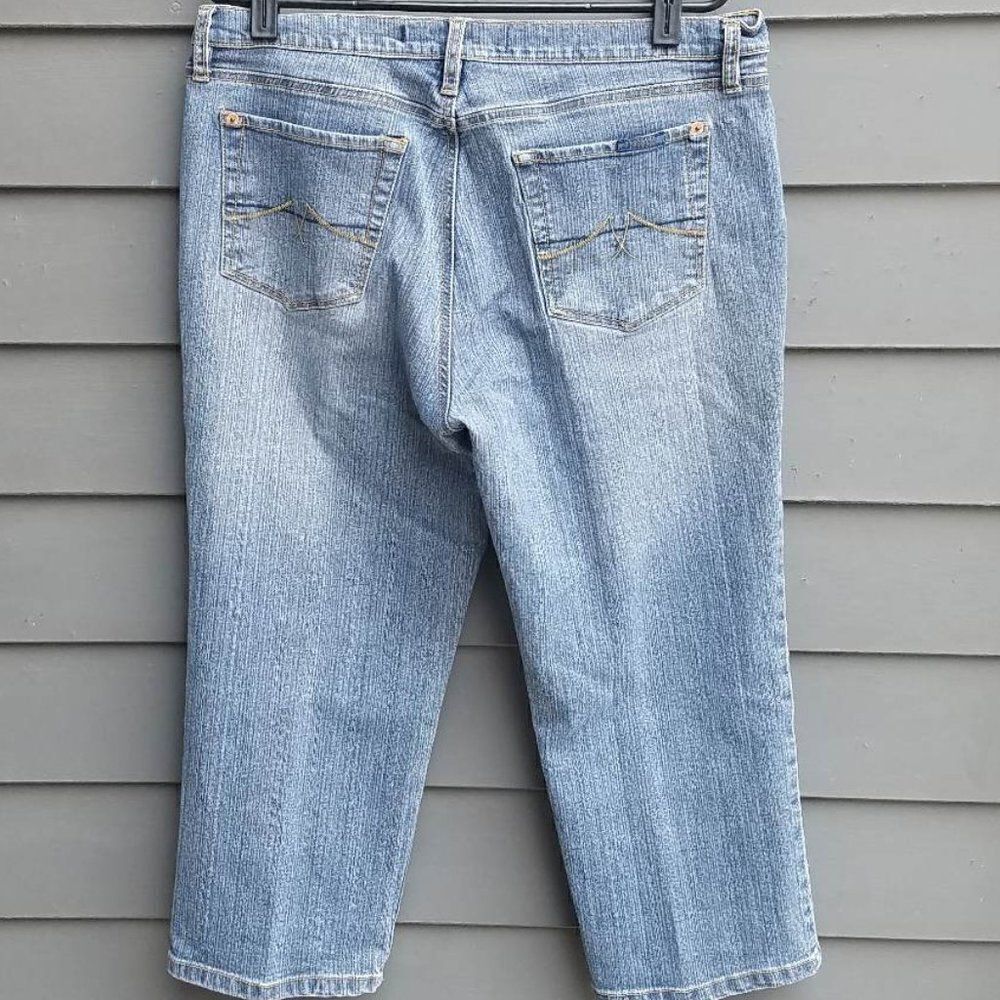 Jeanstar Cropped Jeans Size 12 - Picture 4 of 9